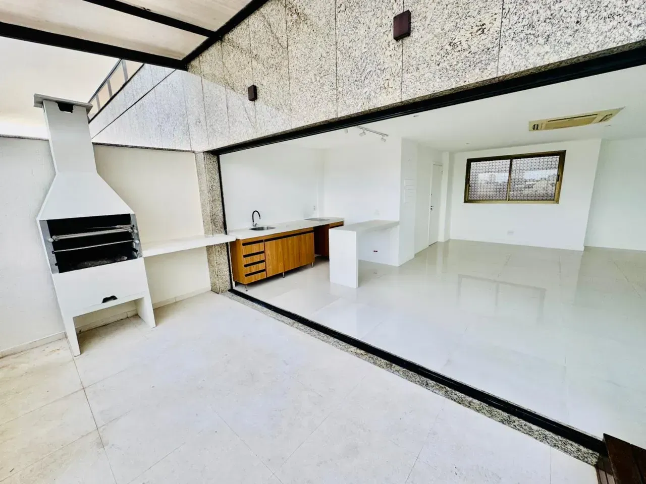 Penthouse with 4 bedrooms and 5 bathrooms plus 4 parking — photo 13