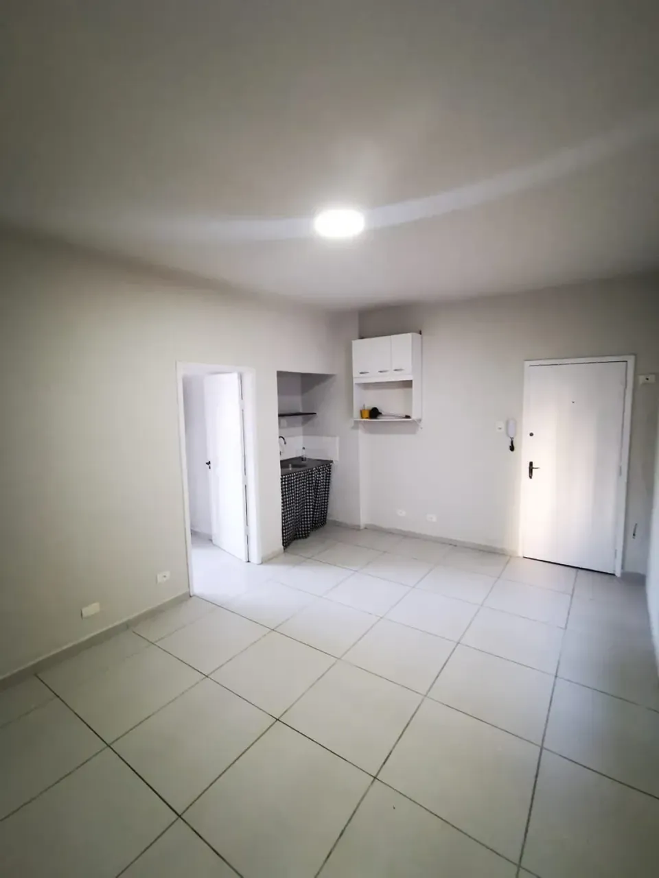 1-bedroom apartment with balcony and 32 m²