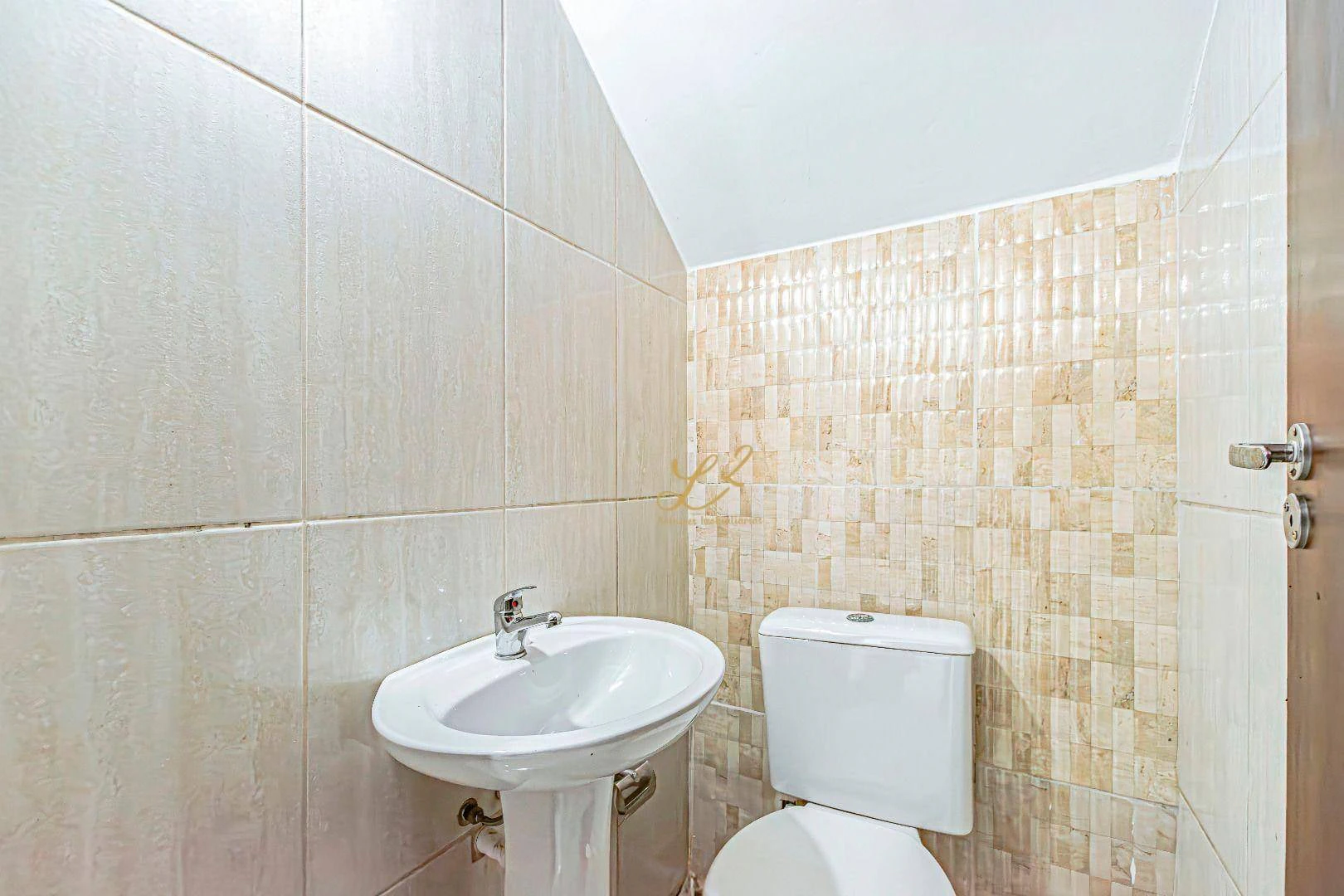 Дом с 2 спальнями и открытой кухней — photo 18