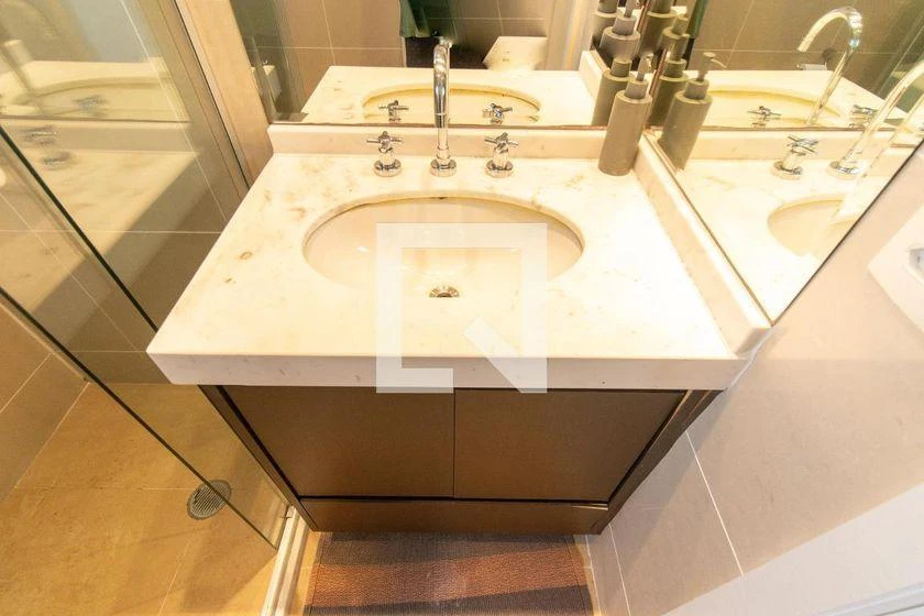 Washing machine in a 2-bedroom apartment, 70 m² — photo 36