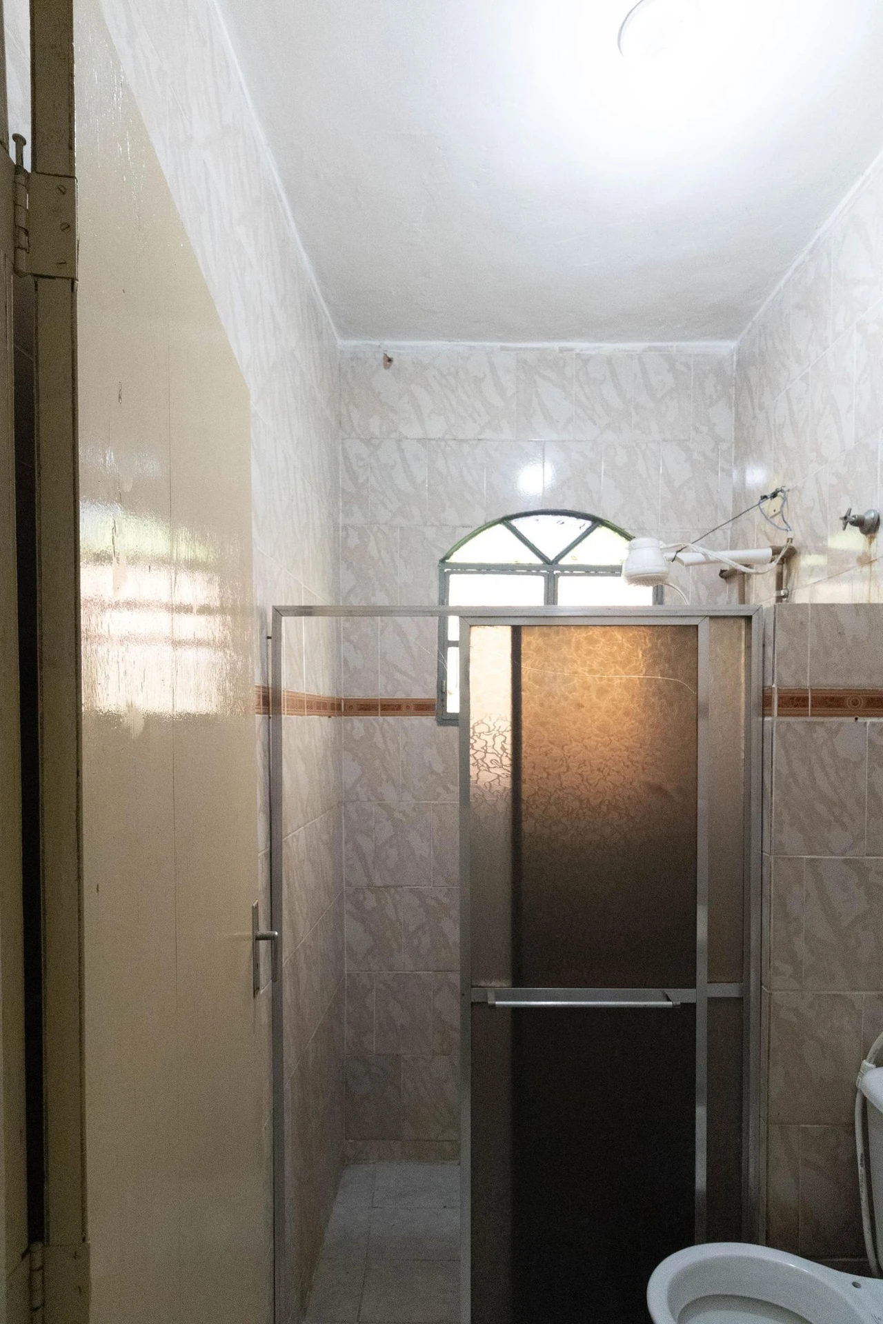 Casa con 2 dormitorios y cocina cerrada con fogón a gas — photo 8