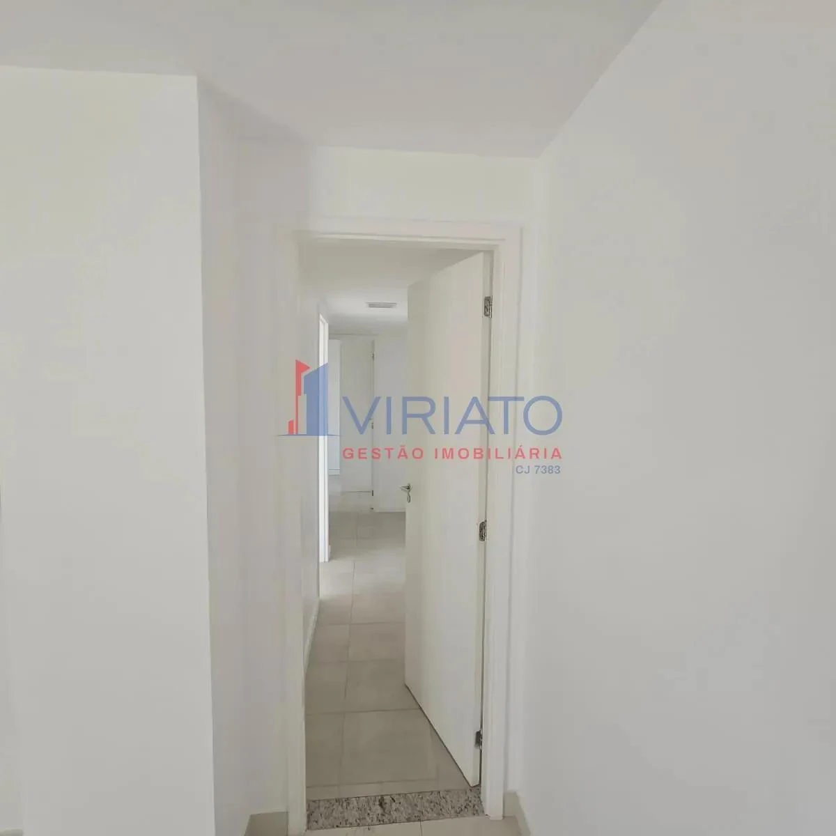 Apartment with 5 bedrooms and 2 bathrooms plus a balcony — photo 47