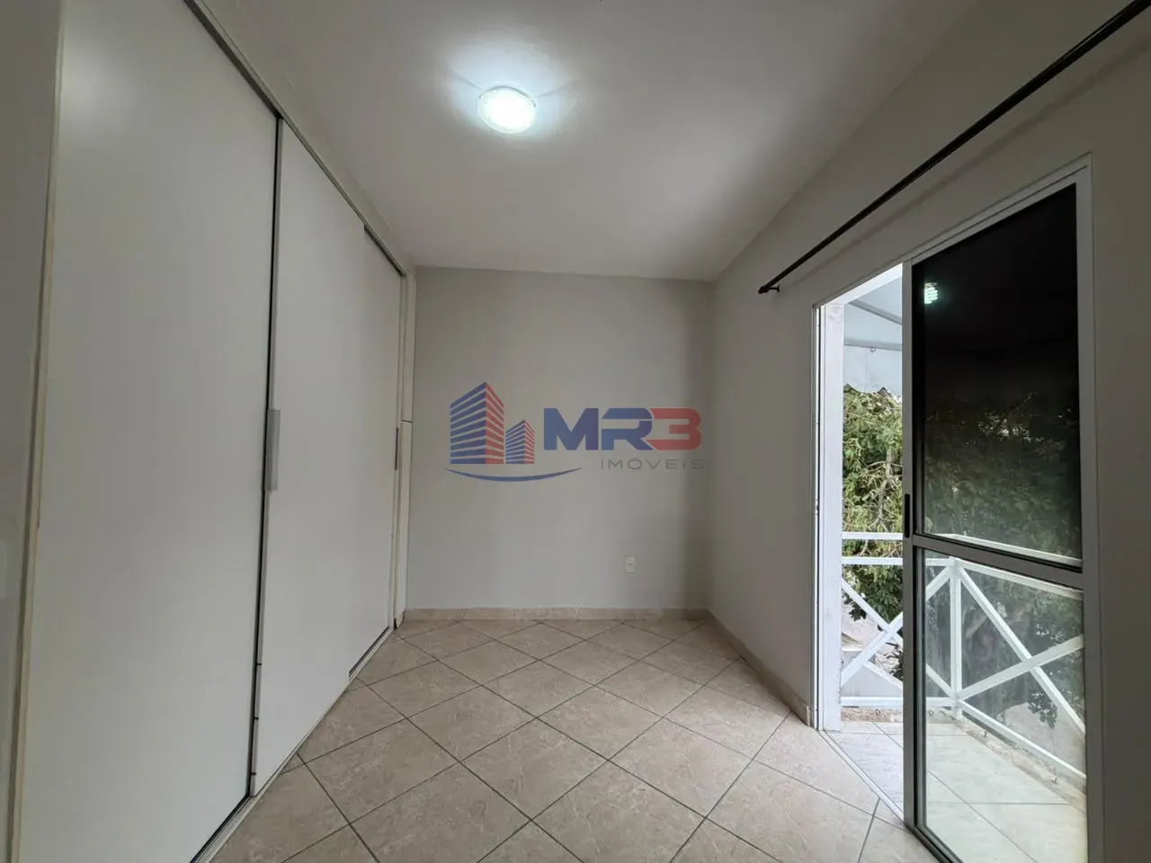 Apartamento de 3 habitaciones con 1 suite, 114 m² y balcón — photo 6