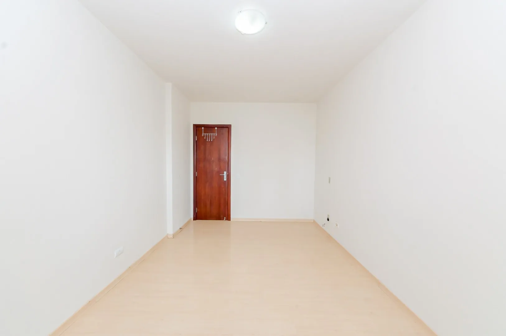 4-bedroom 239 m² apartment with 2 parking spots and 1 suite — photo 19