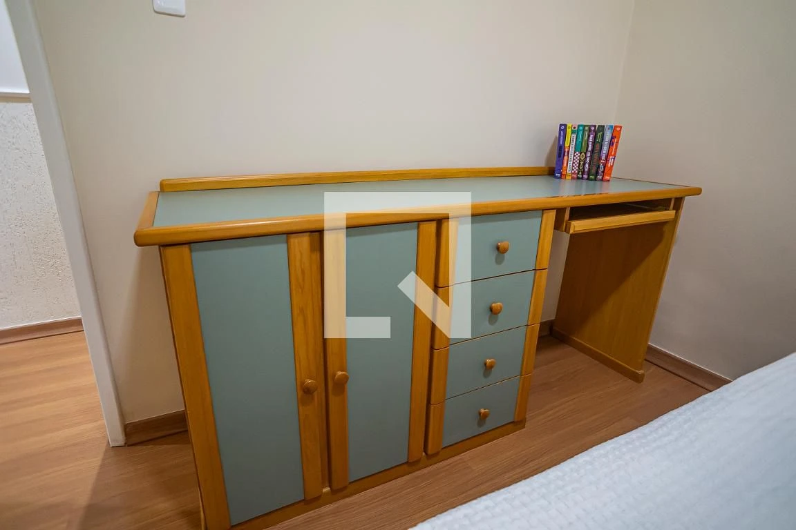 Furnished apartment with private garden and 2 bedrooms — photo 25