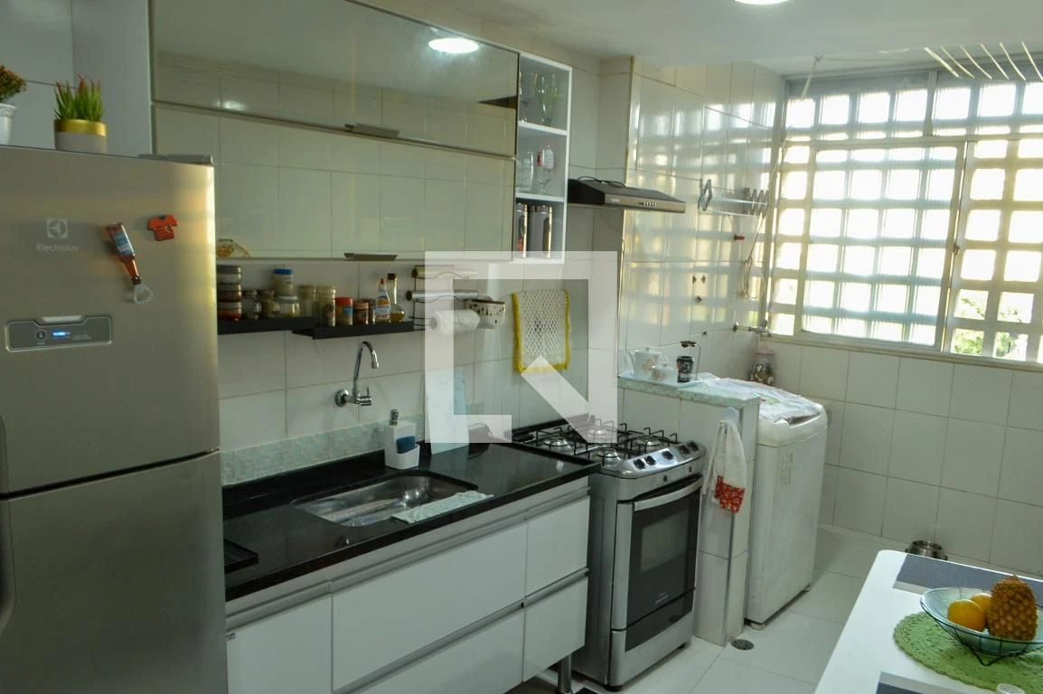Furnished 2-bedroom apartment with an en-suite — photo 2