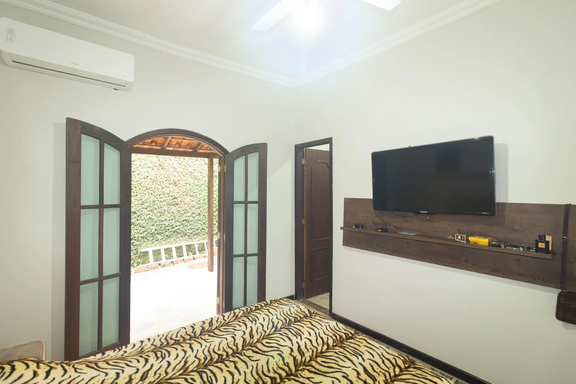 Furnished house, 250 m², with a jacuzzi — photo 4