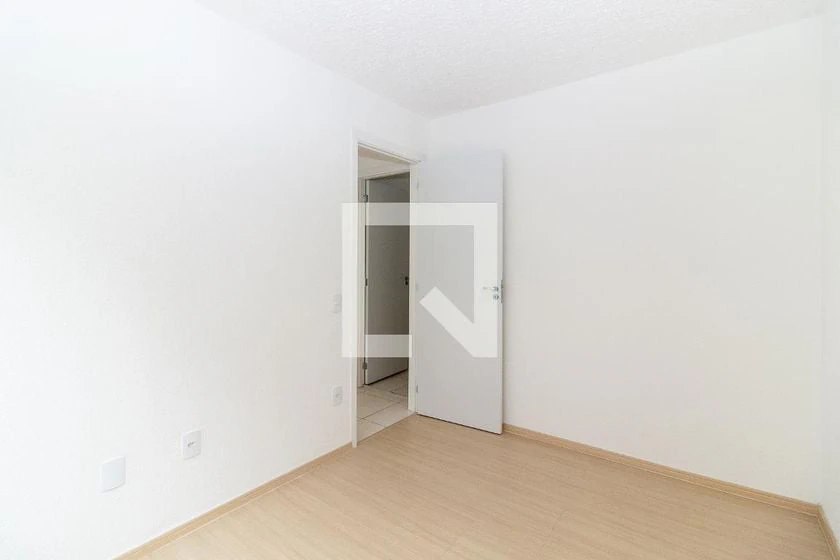 2-bedroom apartment in a building with a gym — photo 11