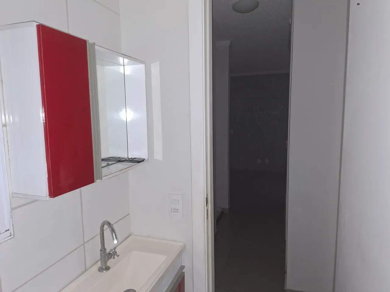 2-bedroom apartment with glass shower and 44 m² — photo 4