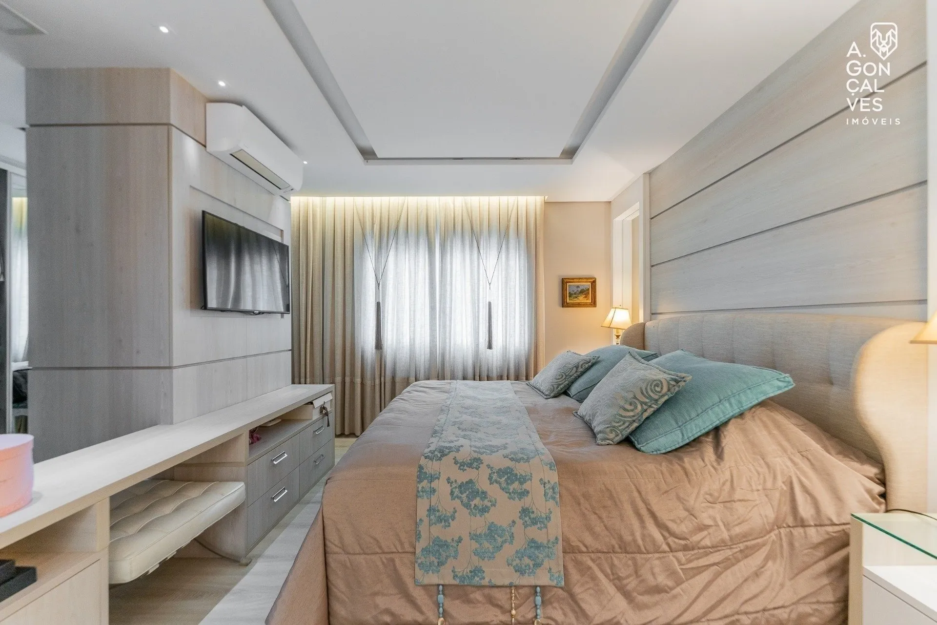Квартира с 3 спальнями, 5 санузлами и 3 местами — photo 17