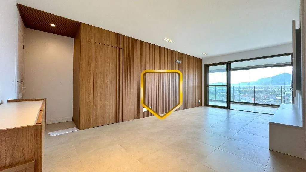 4-bedroom apartment with 156 m² and 2 en-suite baths — photo 4