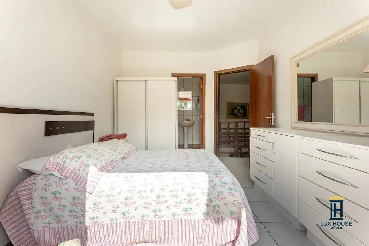 Furnished house with 5 en-suite bedrooms — photo 18