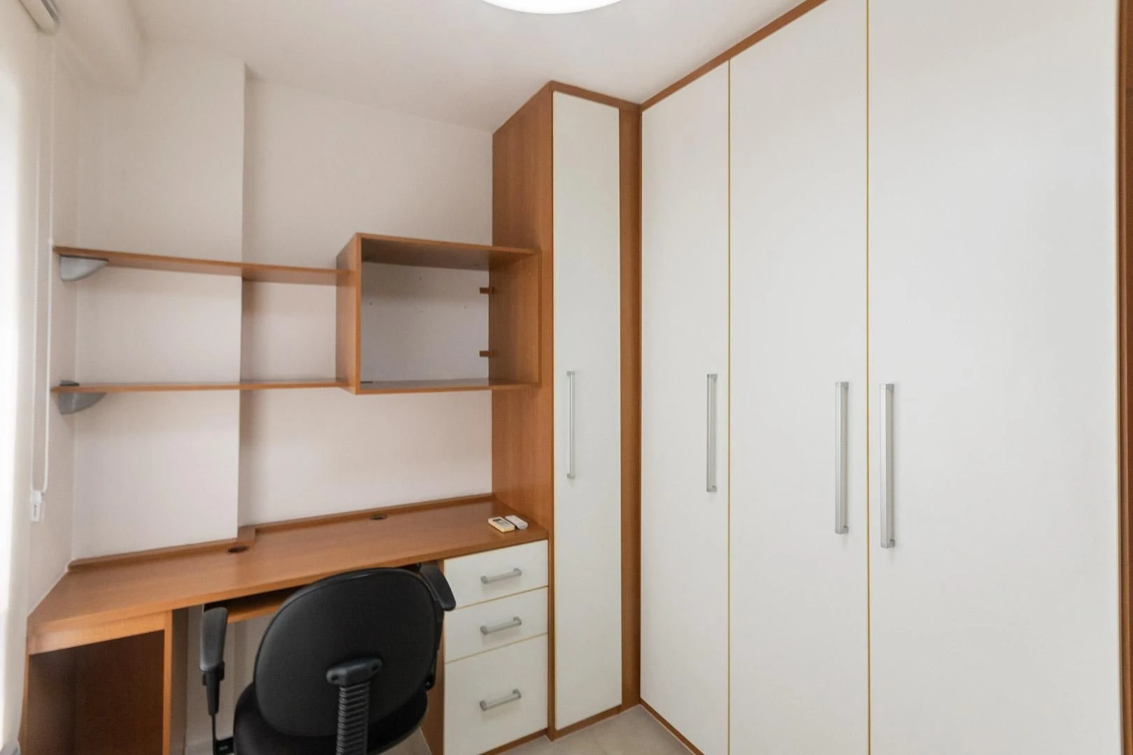 Робоче місце та 2 спальні: квартира 61 м² — photo 37