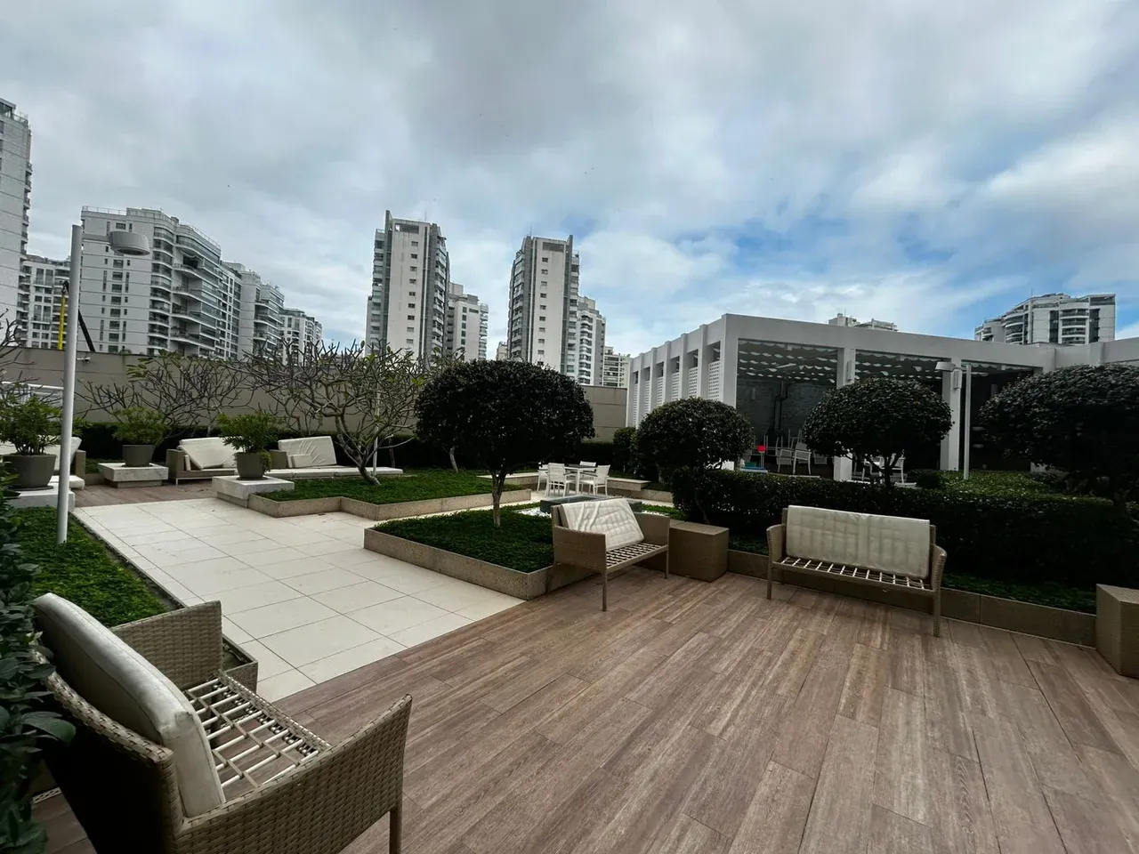 Apartamento de 2 quartos com varanda e cozinha separada — photo 35