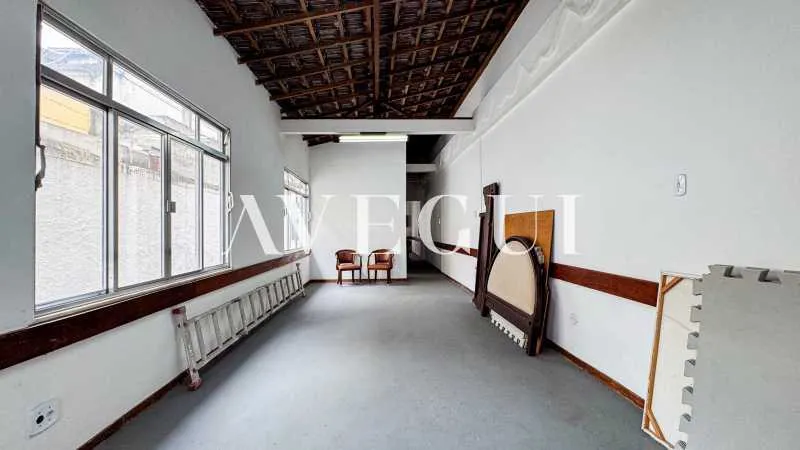 Unfurnished house with 1 bedroom and 3 bathrooms, industrial look — photo 25
