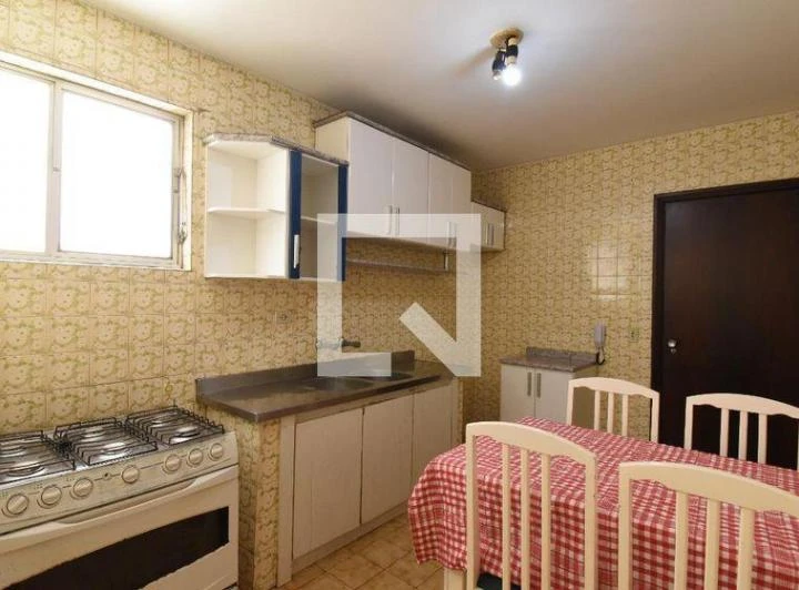 Apartamento de 3 dormitorios con cocina cerrada y 161 m² — photo 2