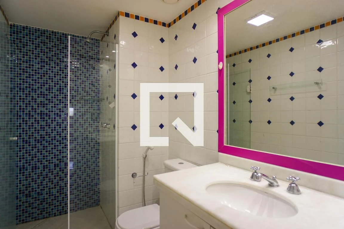 Apartamento sem mobília com 2 quartos e varanda fechada — photo 38