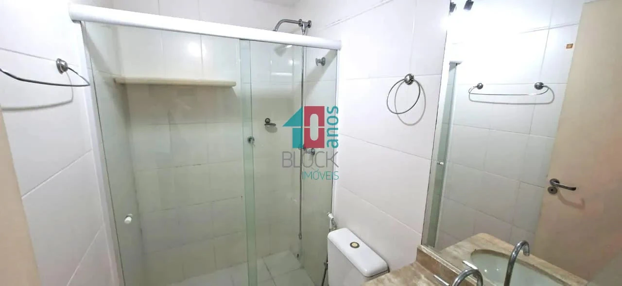 Unfurnished duplex apartment with 2 en-suite bedrooms — photo 17