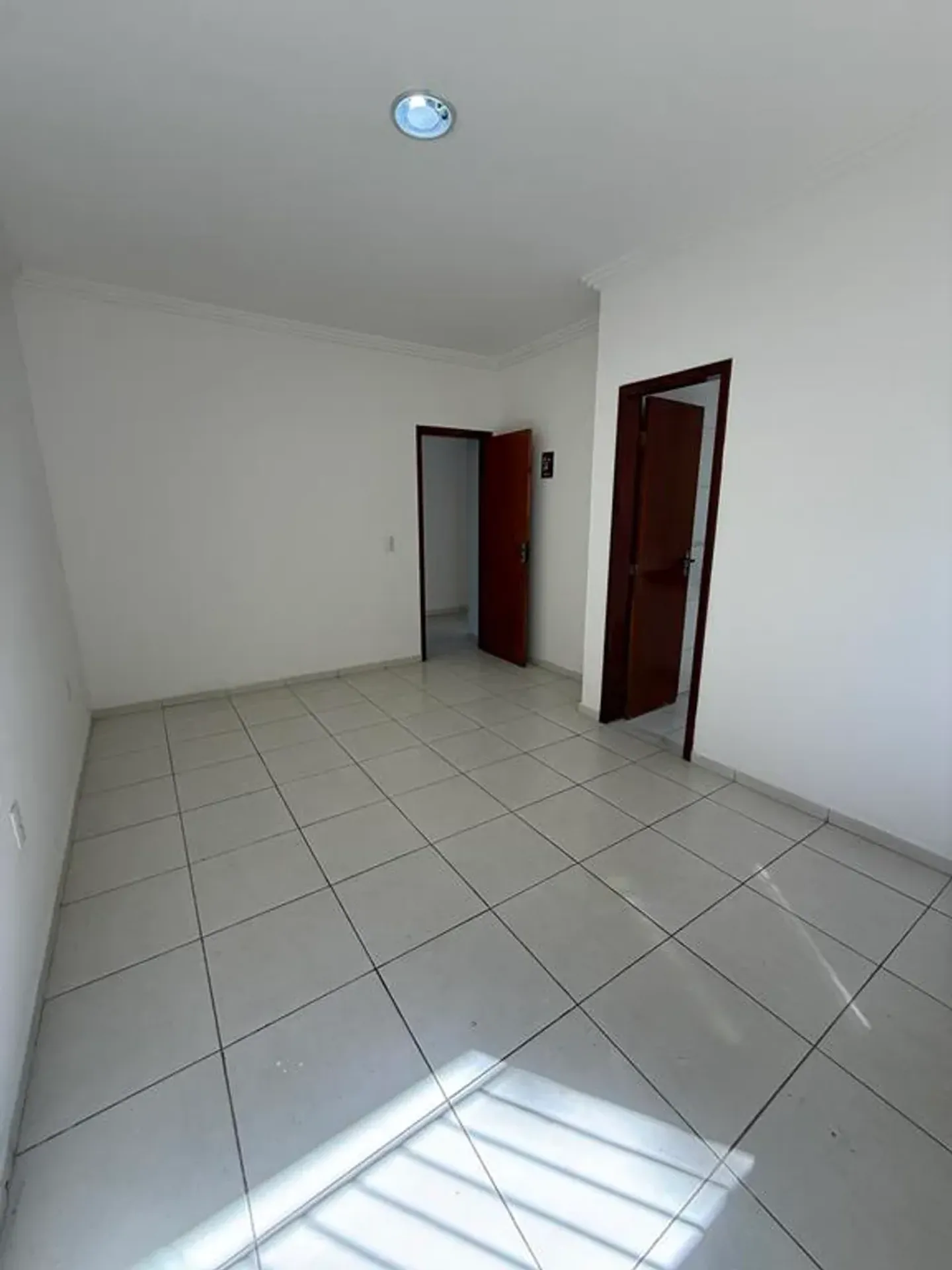 Duplex house with 4 bedrooms and 5 bathrooms — photo 44