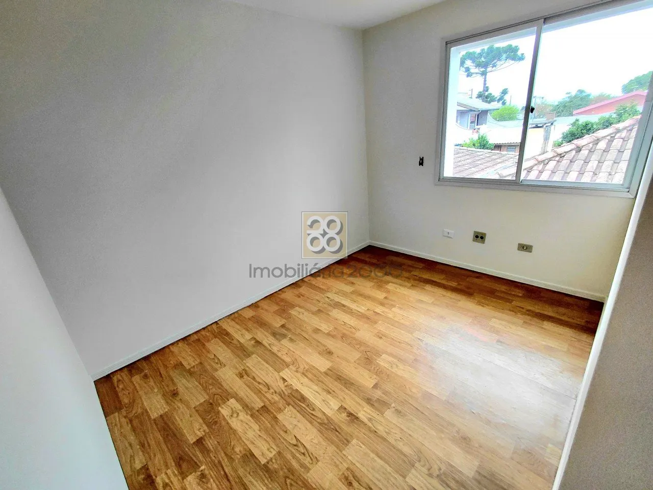 House with 3 bedrooms including 1 en-suite, 108 m² — photo 20