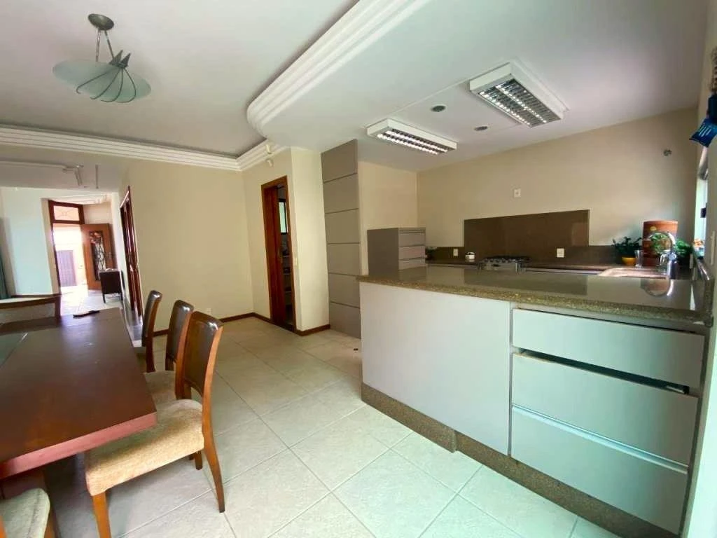 Casa residencial con 4 dormitorios y 5 baños — photo 16