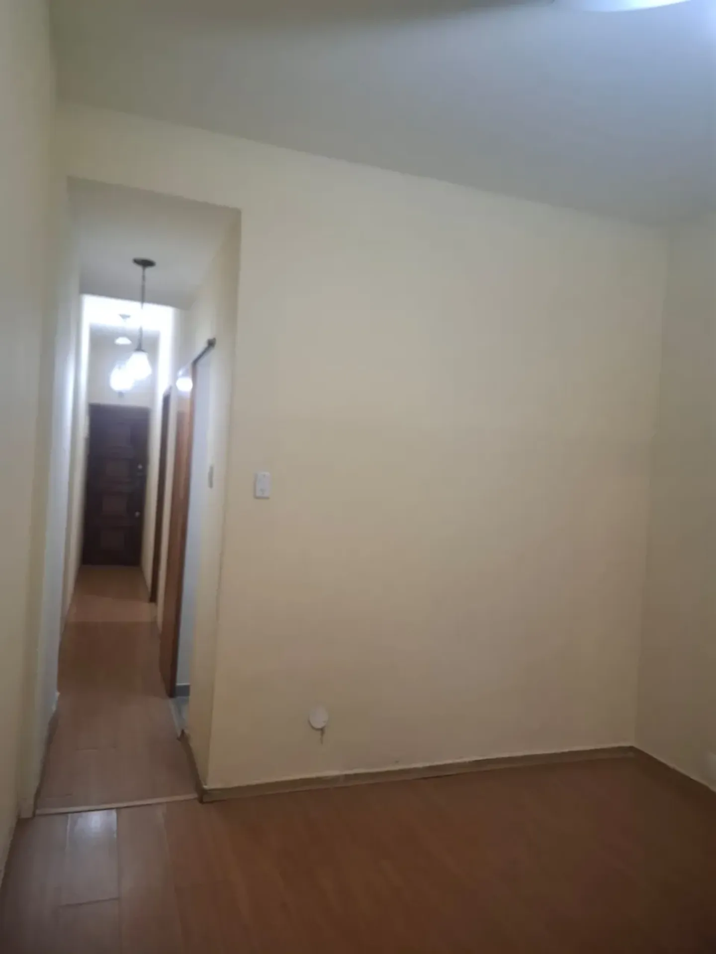 Apartment on the 5th floor with wood or laminate floors — photo 3