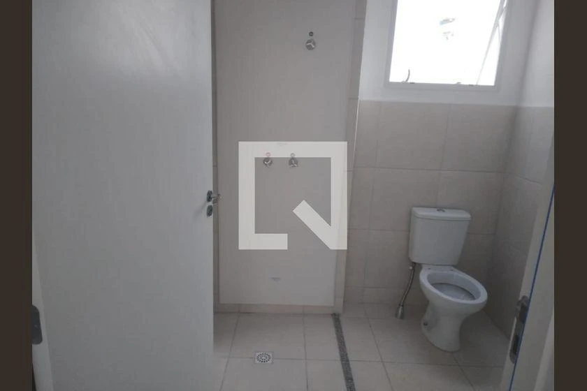 Apartamento de 2 quartos com cozinha fechada e 45 m² — photo 22