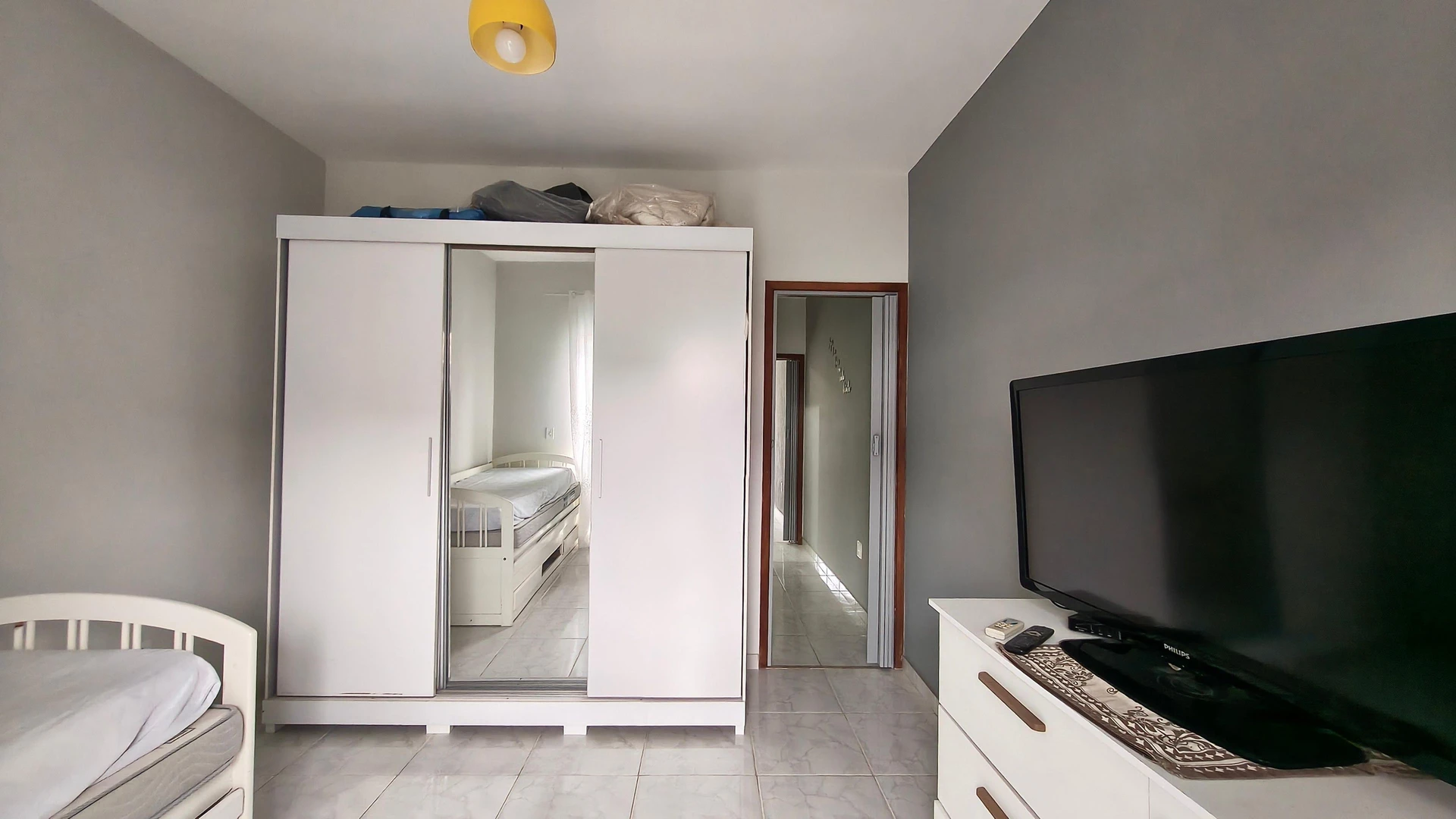 Casa con 4 dormitorios, 3 baños y jardín privado — photo 11