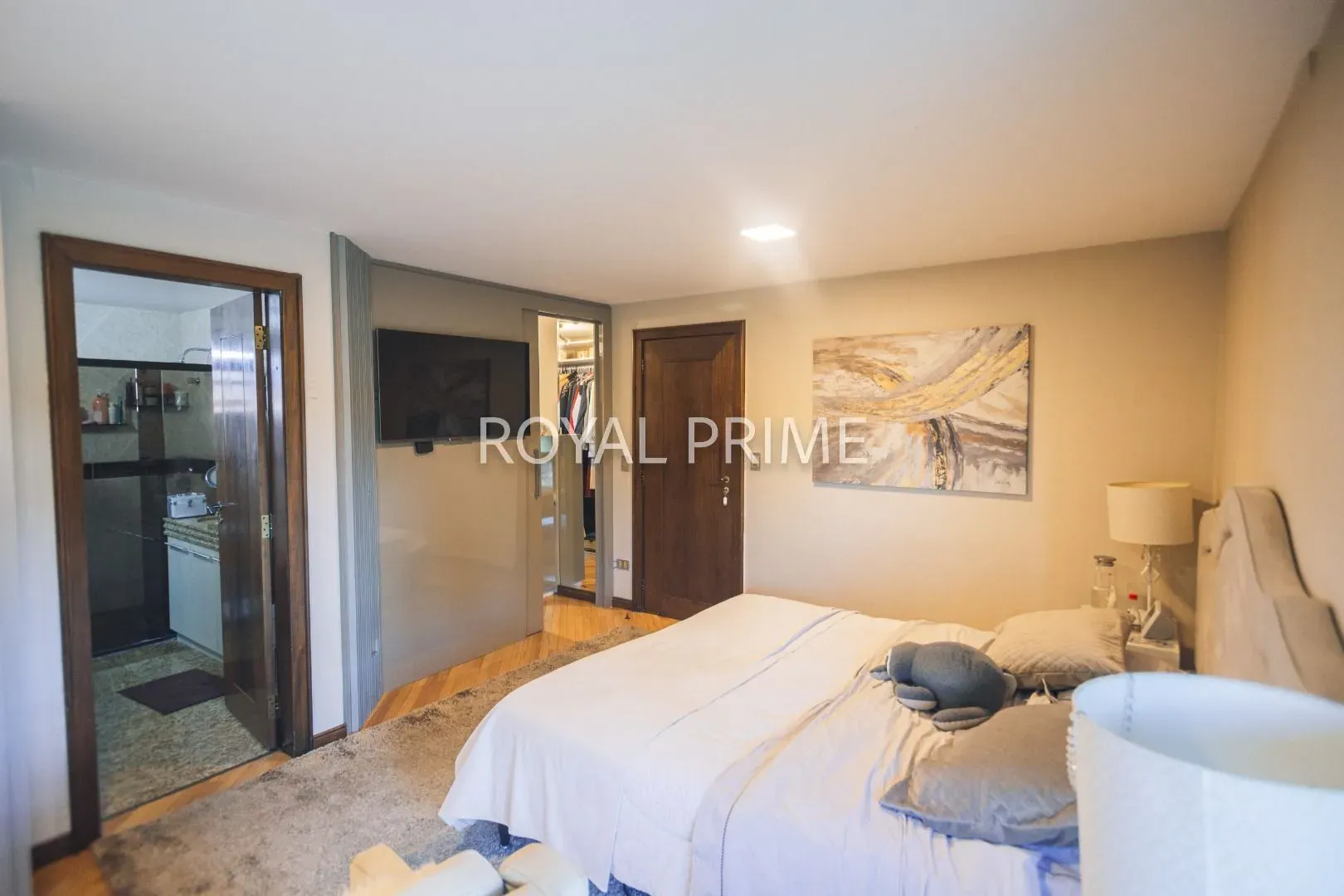 Furnished house in a gated community with 4 bedrooms and 5 baths — photo 40