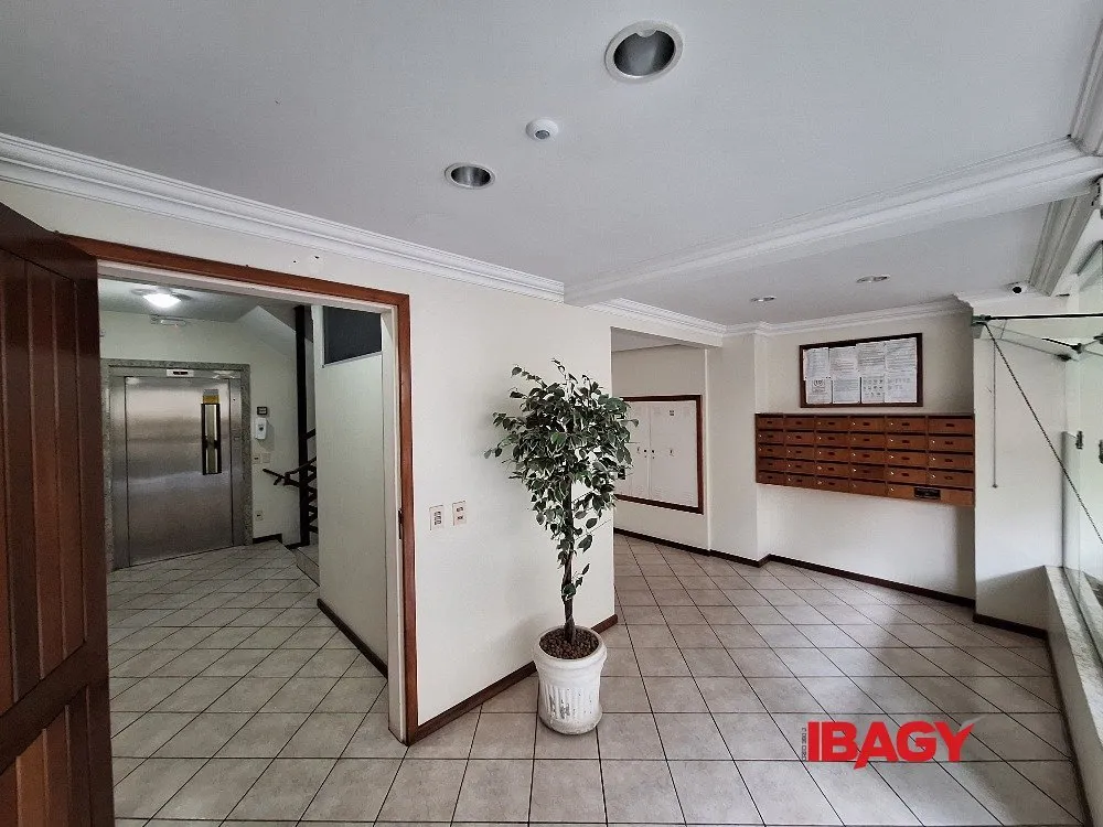 Furnished apartment with 2 bedrooms and 71 m² — photo 15