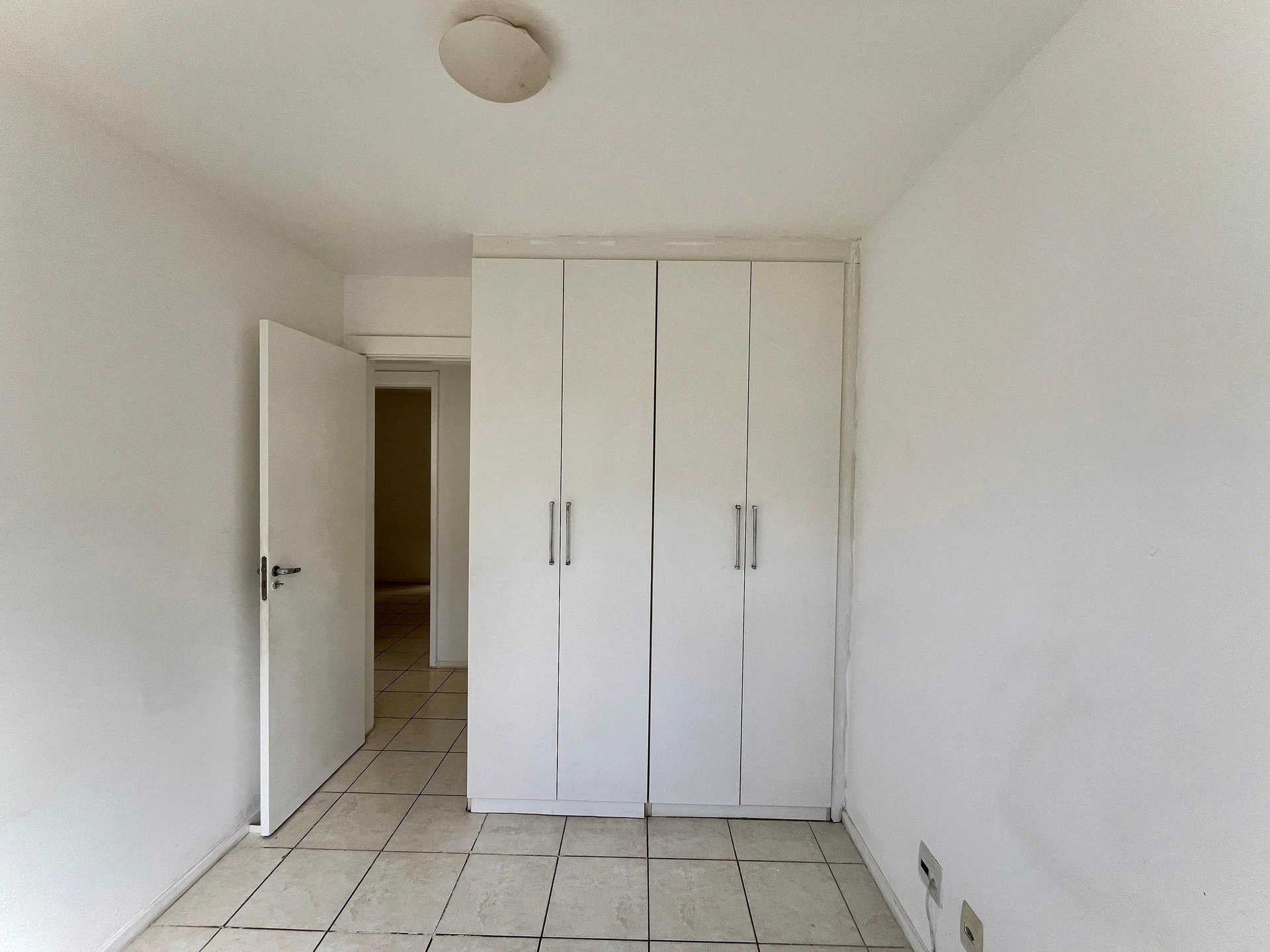 Квартира з 3 спальнями та балконом, 3 ванні — photo 22