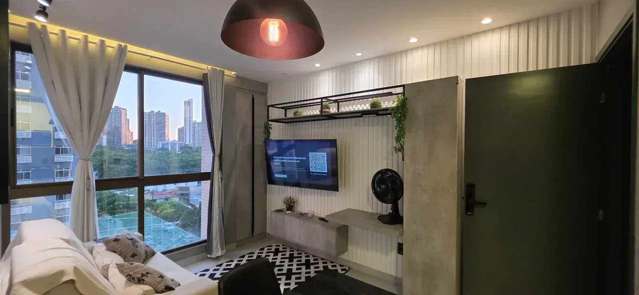 Furnished apartment, 30 m², with floor-to-ceiling windows — photo 7