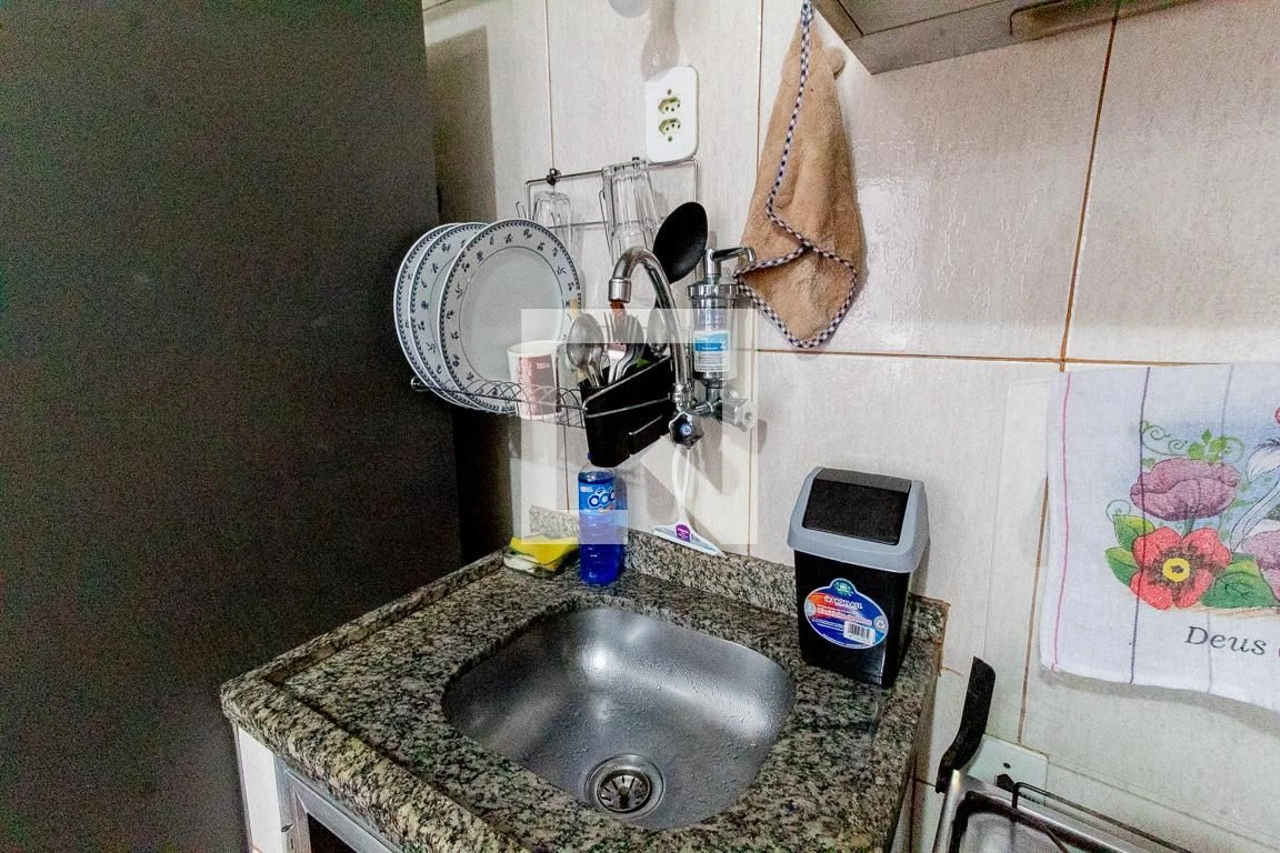 Furnished 1-bedroom apartment with 1 bathroom, no parking — photo 3