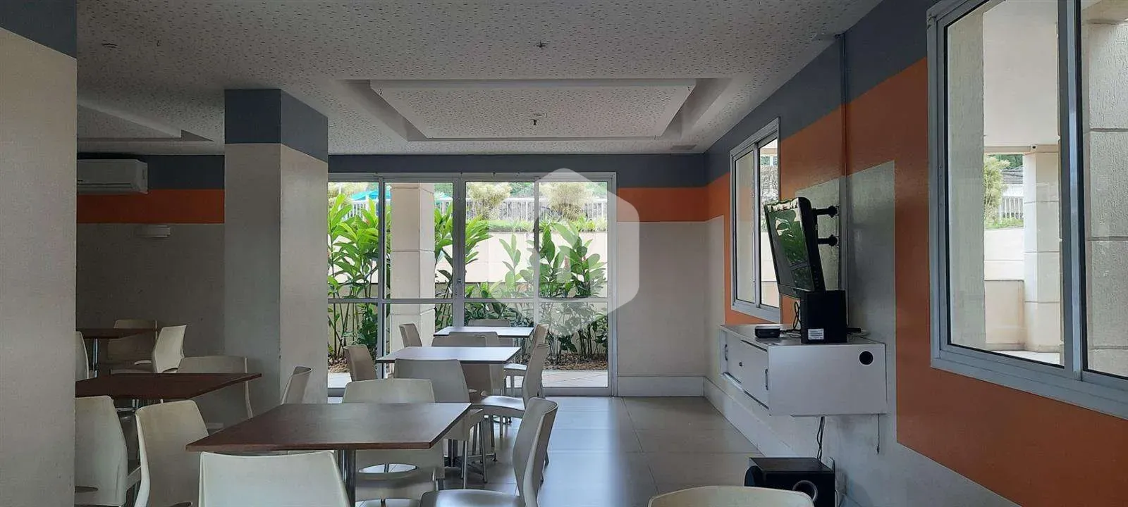 Apartamento de 2 quartos com varanda envidraçada — photo 31