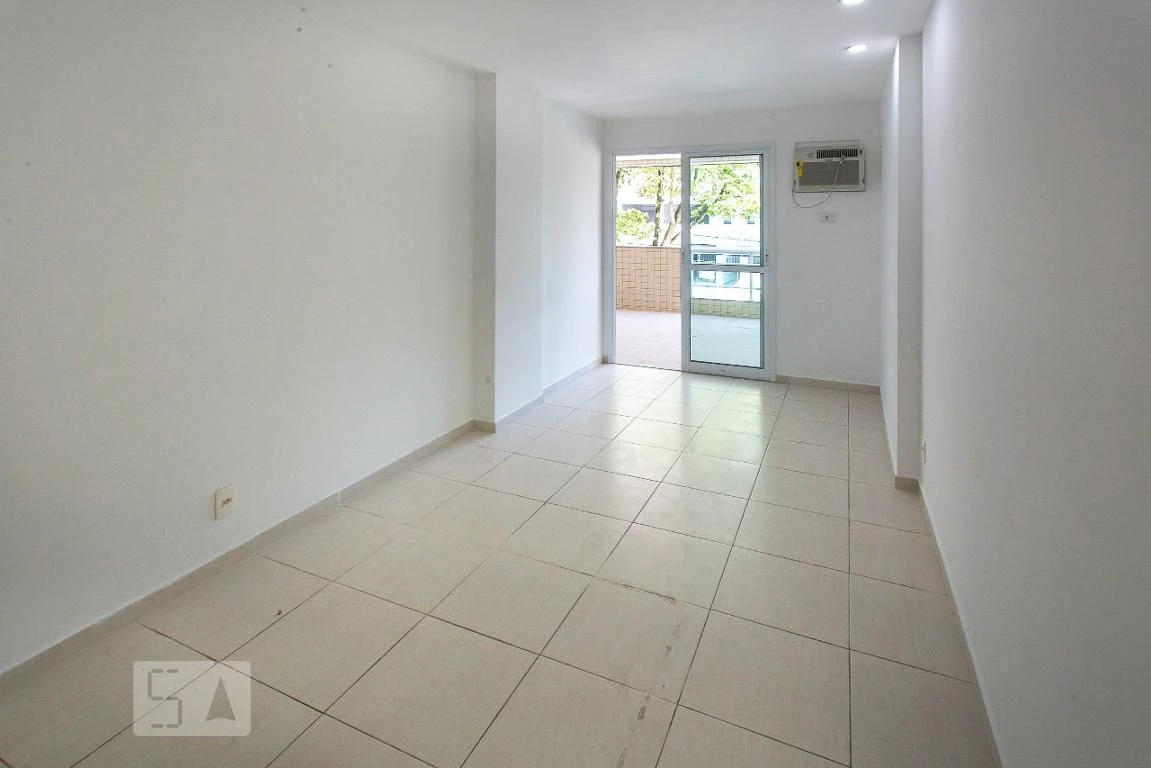 3-bedroom apartment with balcony and 2 parking spots — photo 24