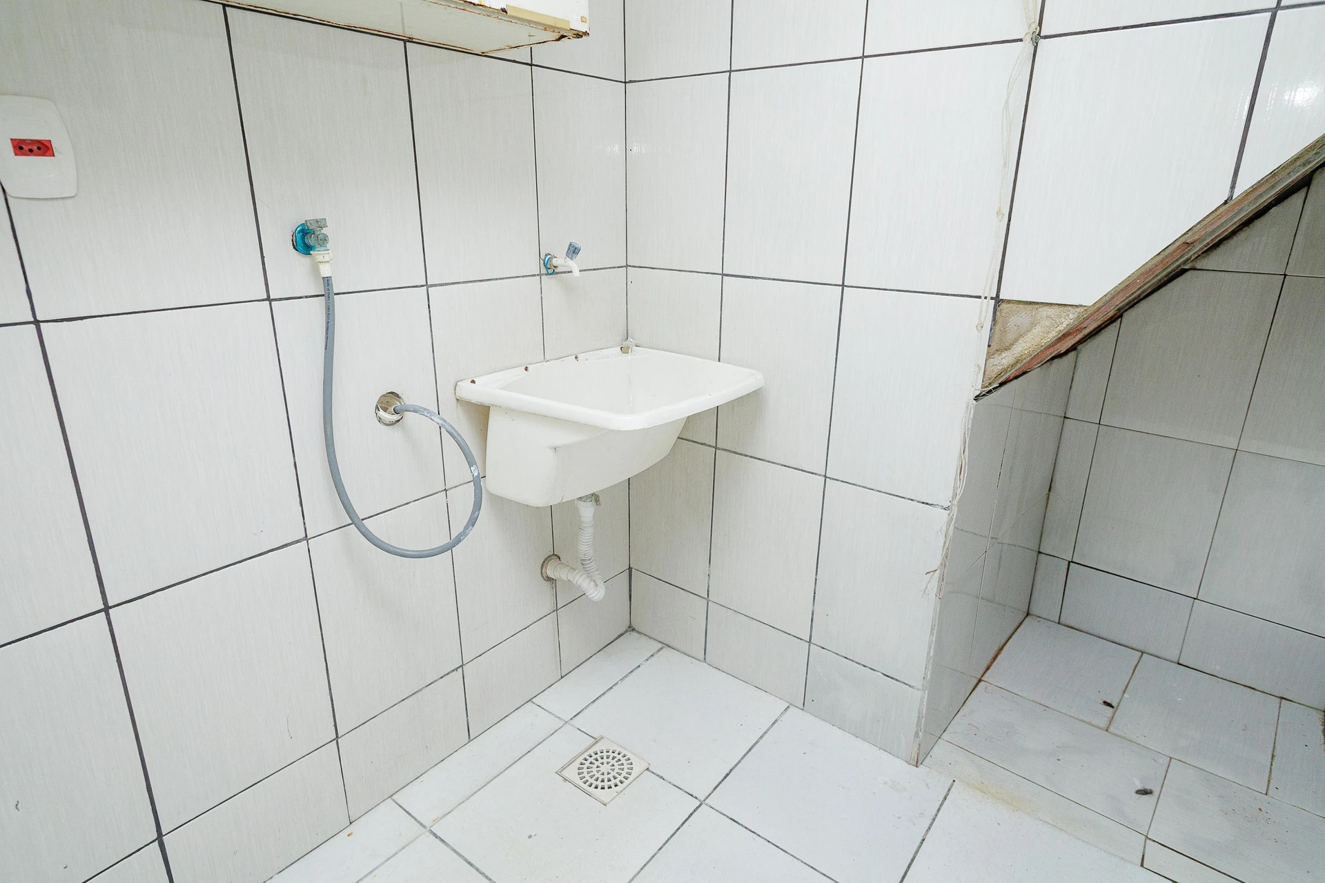 2-bedroom house with 2 bathrooms and private garden — photo 15