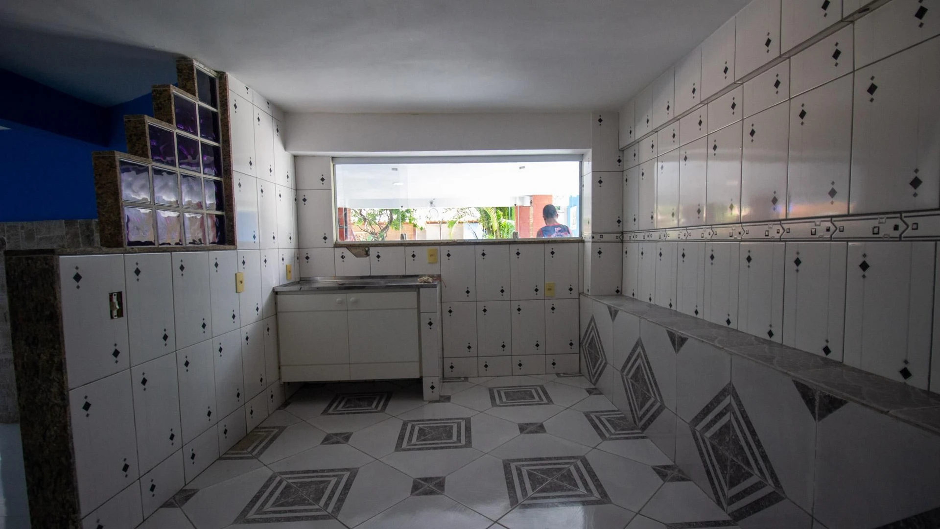House, 260 m², with a grill on the balcony — photo 2