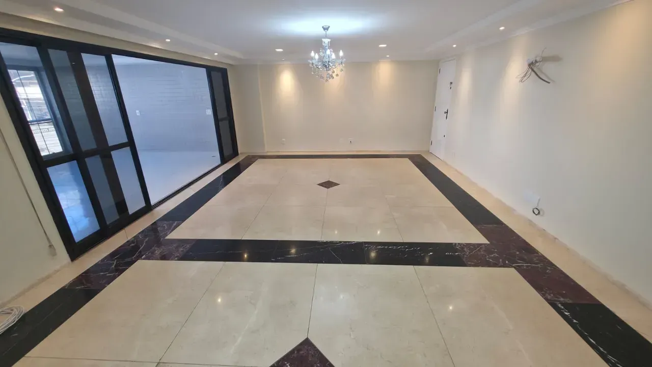 173 m² apartment with a balcony and 3 bedrooms — photo 6