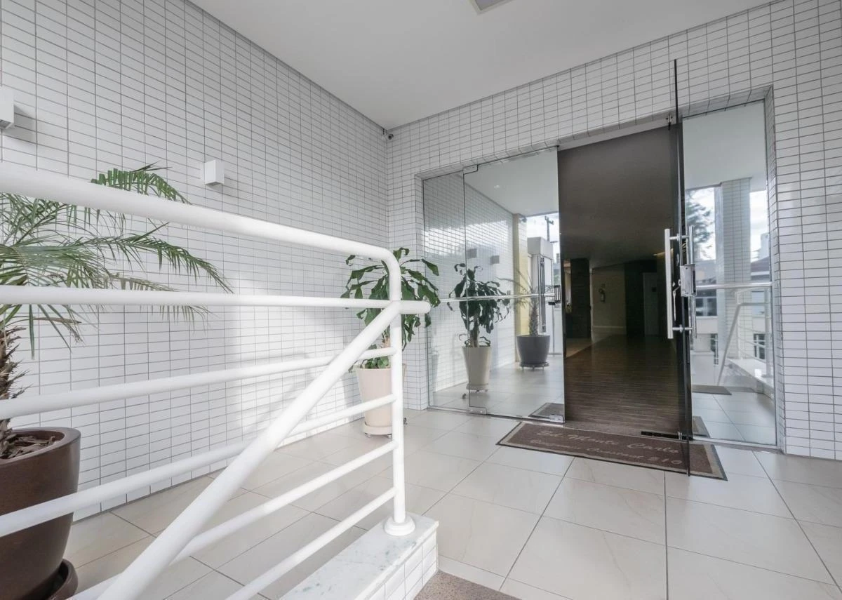 Private BBQ in a 2-bedroom apartment, 62 m² — photo 33