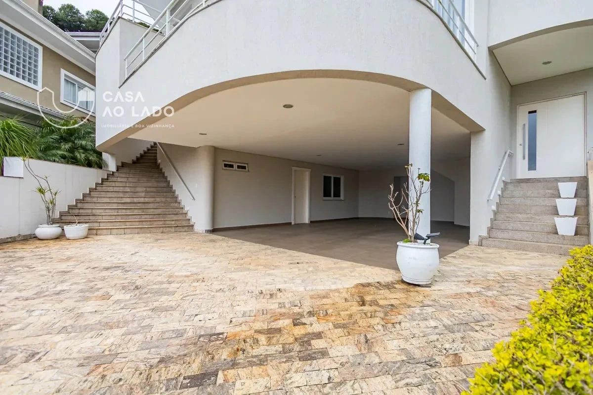 Lavadora y 4 dormitorios: casa de 431 m² — photo 30