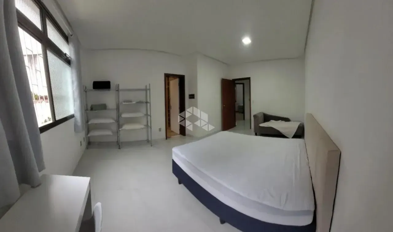 Casa mobiliada com 9 quartos e 3 vagas — photo 48