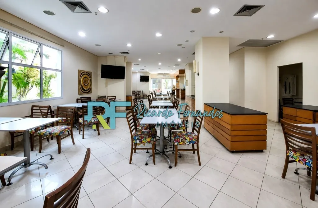 Furnished 1-bedroom apartment with open-plan kitchen — photo 13