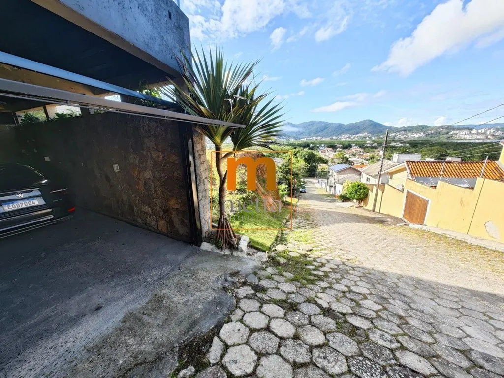 Меблированный дом с 2 спальнями, 3 ванными и 400 м² — photo 79