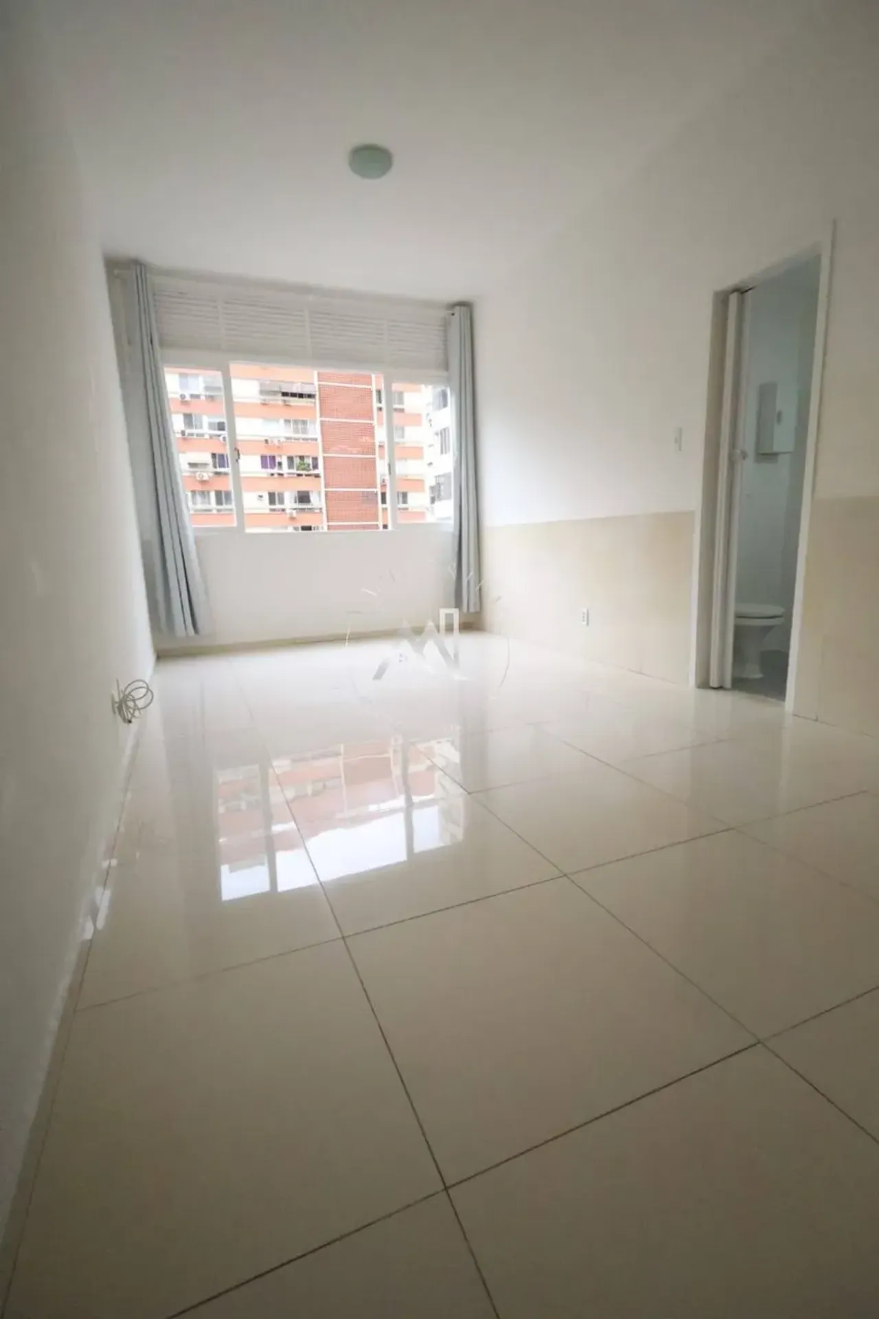 Conjugado de 22 m² no 1º andar com chuveiro elétrico — photo 6