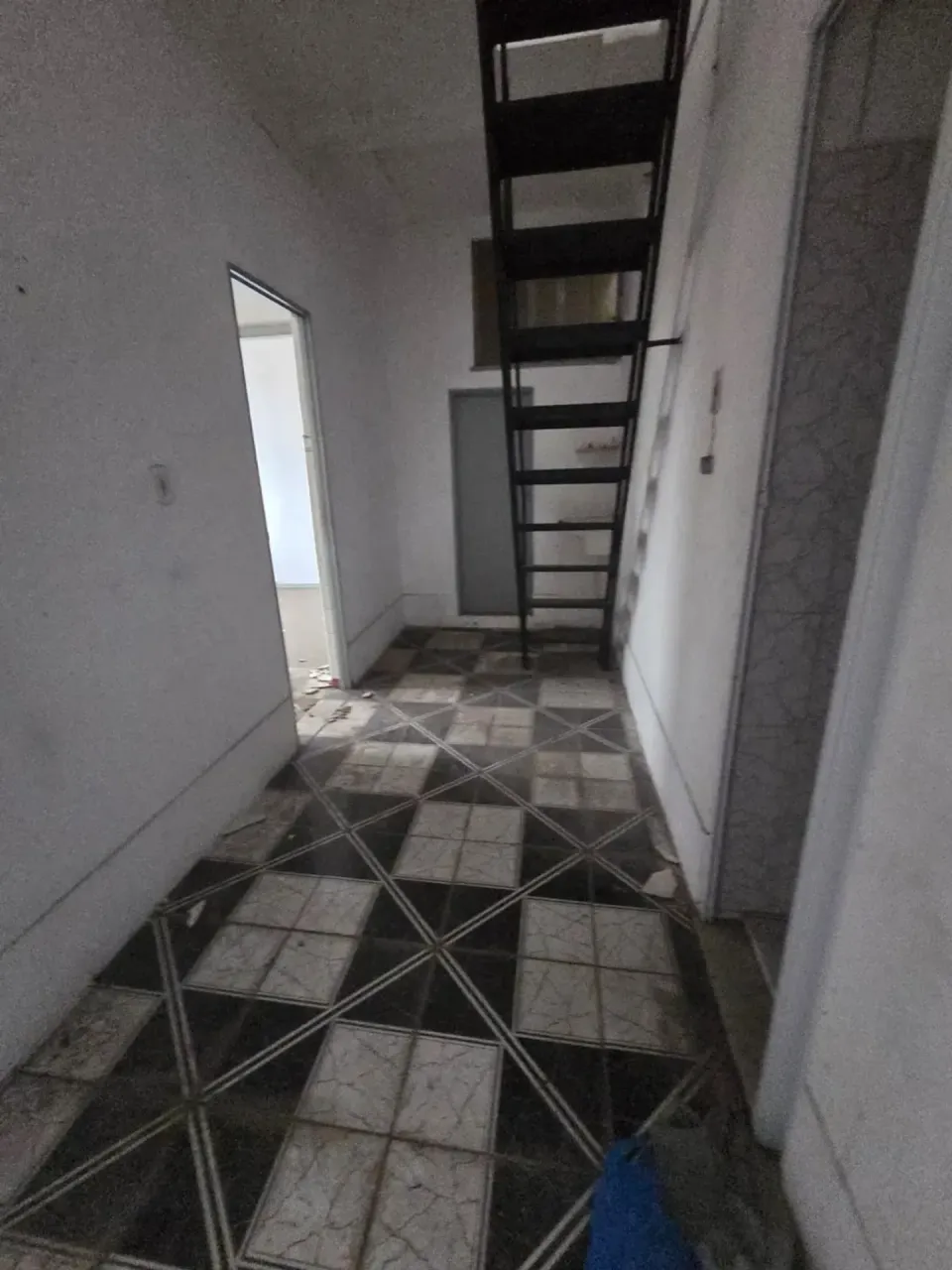 1-bedroom apartment with a separate kitchen and terrace — photo 9