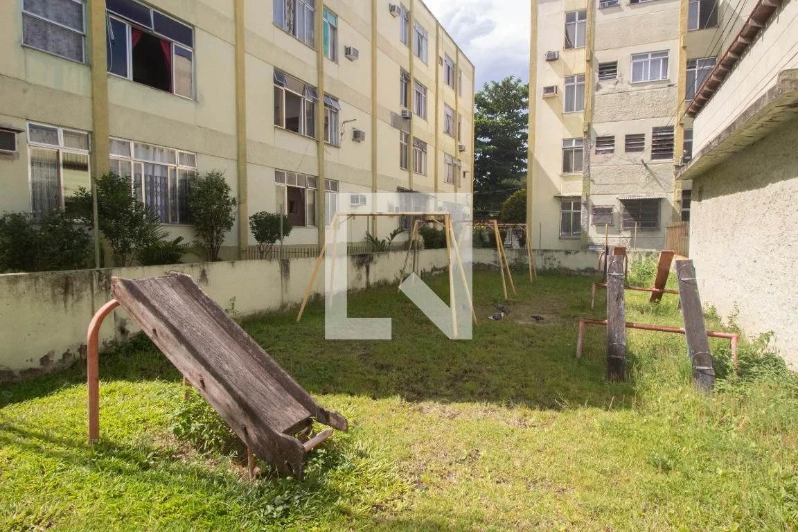 Departamento de 1 dormitorio con piso de madera o laminado — photo 9