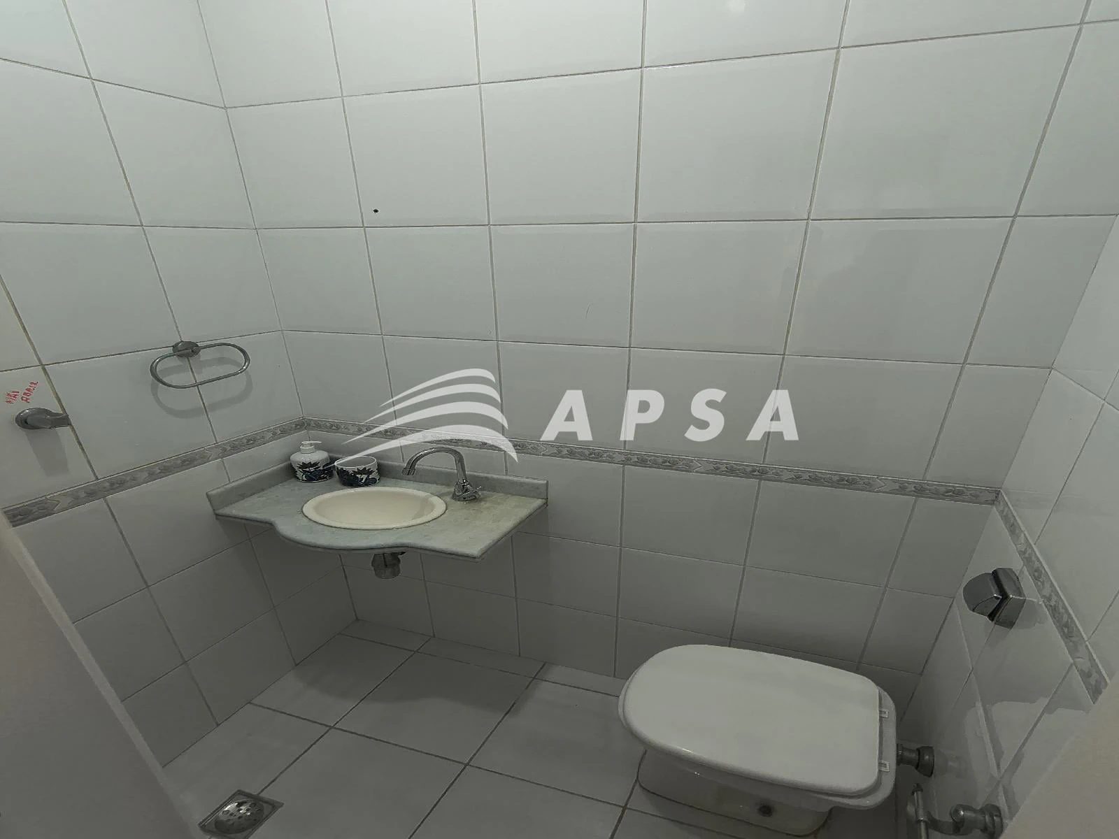 Квартира з 2 спальнями, у будинку є тренажерний зал — photo 23