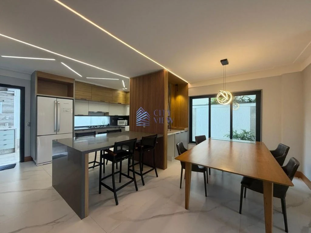 Furnished house with 5 bedrooms and open-plan kitchen — photo 10