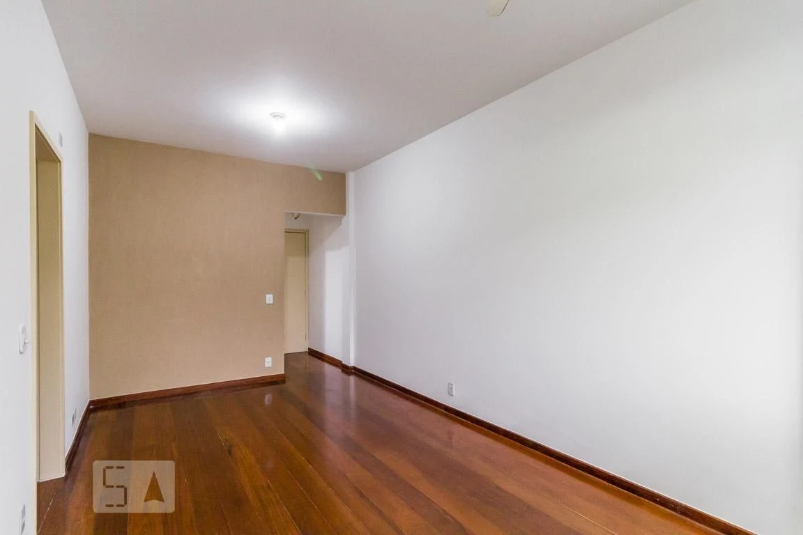 2-bedroom rental apartment with 1 bathroom and parking — photo 6