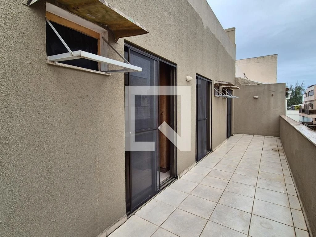 3-bedroom apartment with a balcony and 3 bathrooms — photo 3